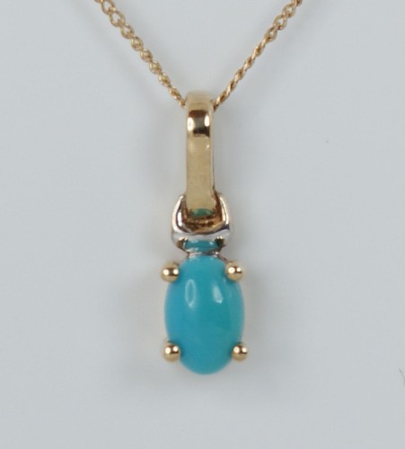 9ct Gold Oval Turquoise Pendant and Chain